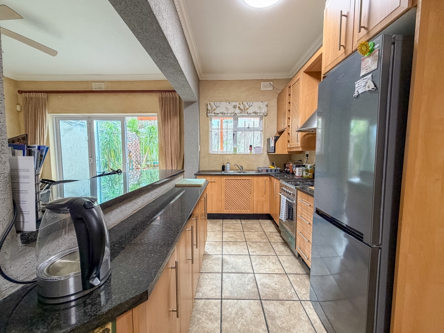 4 Bedroom Property for Sale in Bantry Bay Western Cape